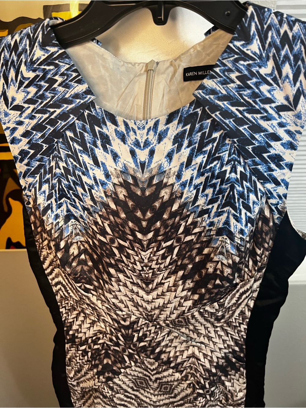 Karen Millen Sleeveless Tribal
Print Mesh Detail Sheath Dress - Picture 10 of 14